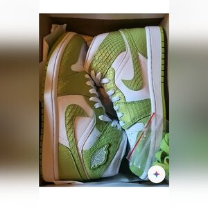 Air Jordan 1 Mid SE 'Green Python' DV2959-113 Women's Shoes Size 5
